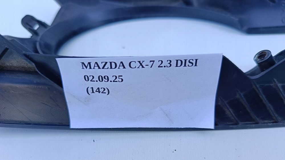 RAMKA HALOGENU KIERUNKOWSKAZU PRAWA MAZDA CX-7 2006-2009 E22150C11