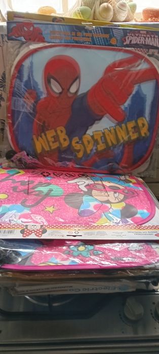 Protetor de sol pára carro com imagens de desenhos animados para crianças