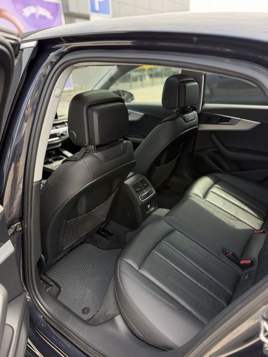 Продам в гарному стані Audi A4B9 2017 USA Quattro