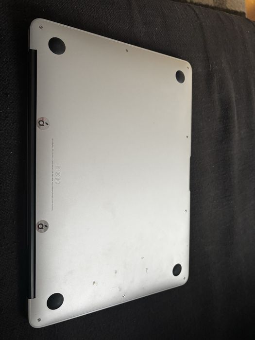 Macbook air 13.3 256