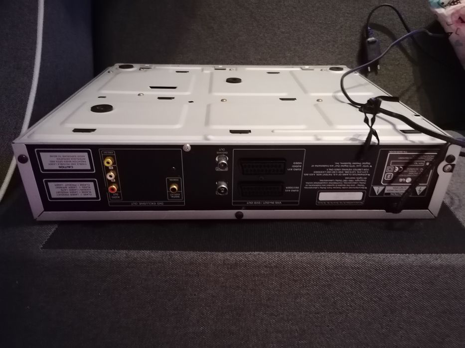 Magnetowid LG DVC5930-, czytaj opis