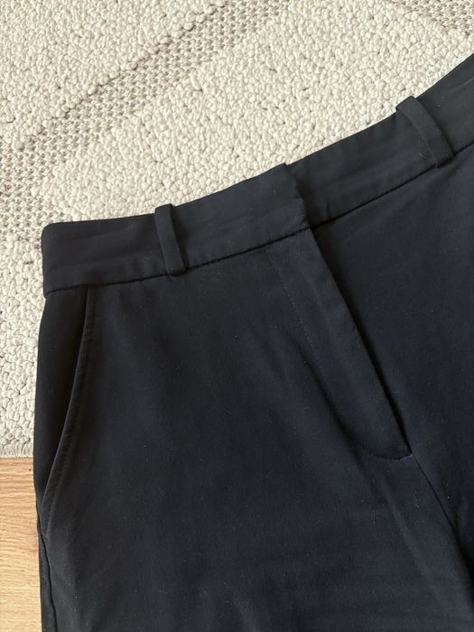 czarne spodnie carrot pants h&m