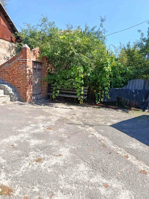 Продам будинок у мальовничому селі Гути ,Богодухівський район