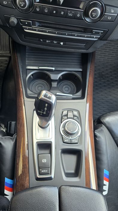 Продам ОФІЦІЙНИЙ BMW х5 е70 Дизель 2012року