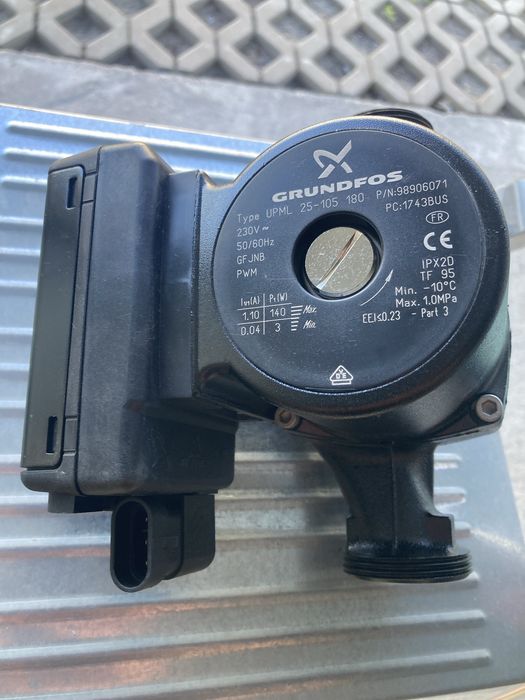 Pompa obiegowa Grundfos UPML 25-105  180 PWM.