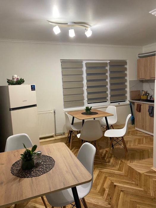 Сучасна еко- садиба з басейном чан баня