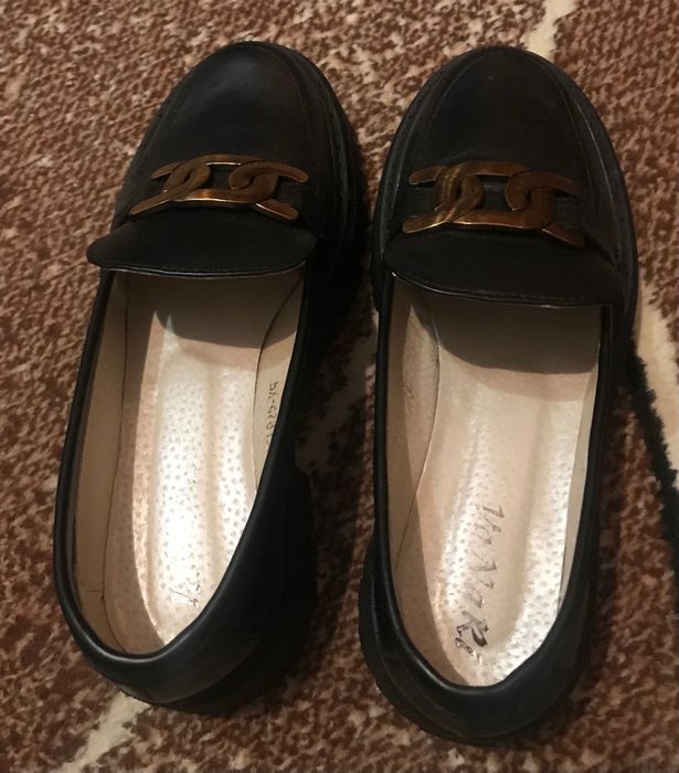 Лофери НОВІ туфлі жіночі шкіряні 37р.