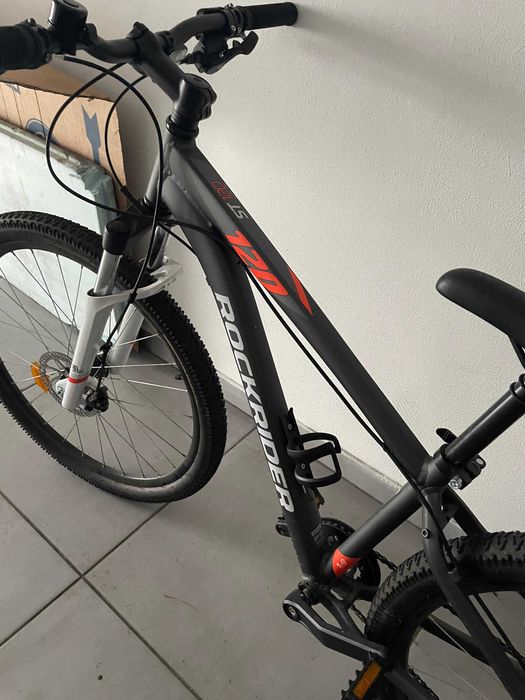 Bicicleta de adulto em muito bom estado. Ainda com garantia.