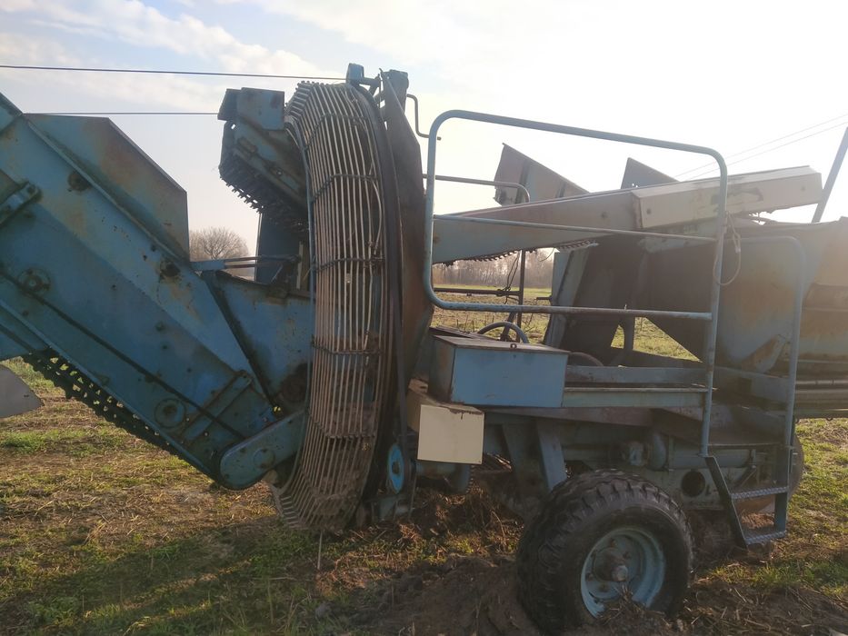 Продам комбайн Анна