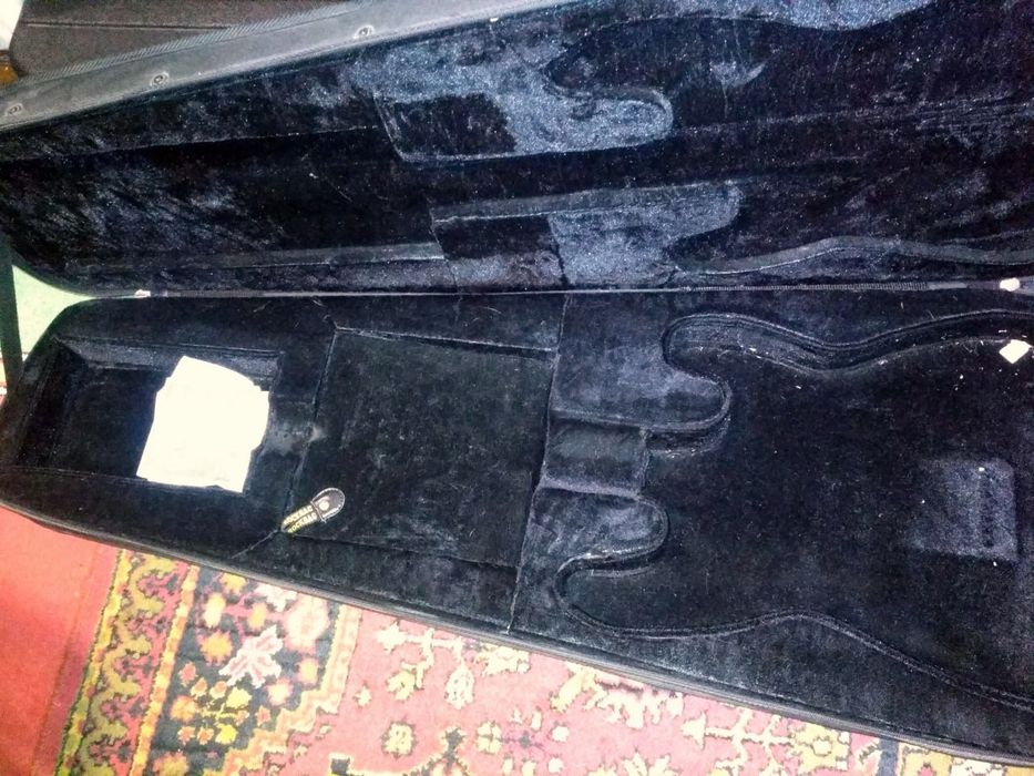 Продам электрогитару Yamaha EG-112 + кейс Warwick RockCase