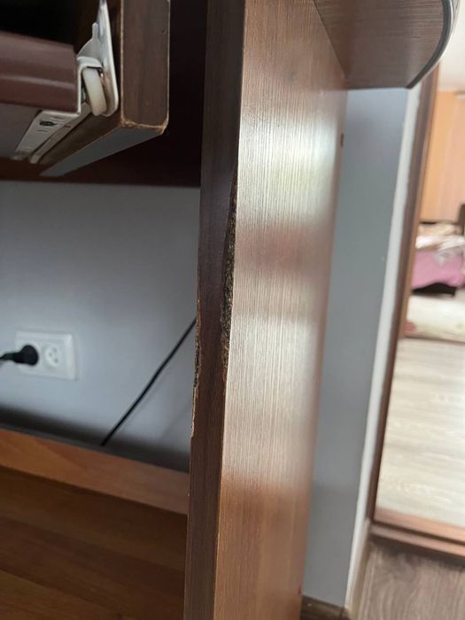 Компʼютерний стіл