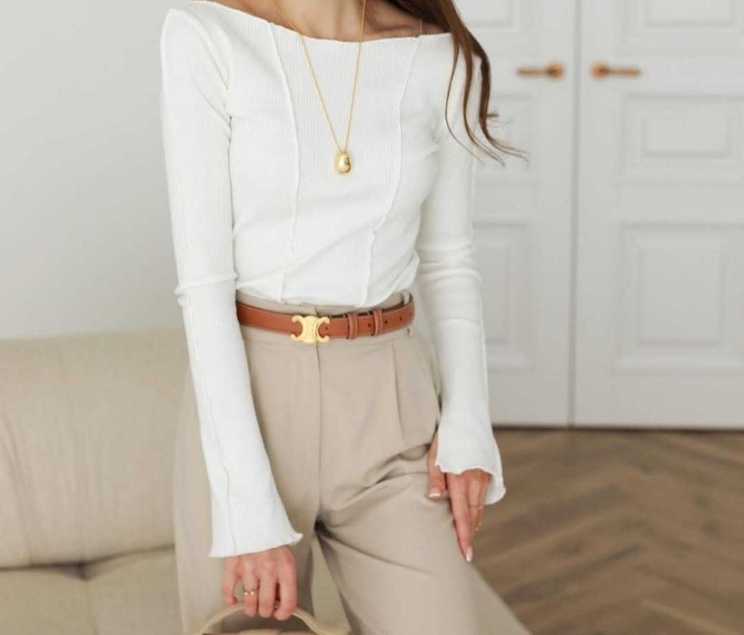 Кофтинка з акцентними рукавами