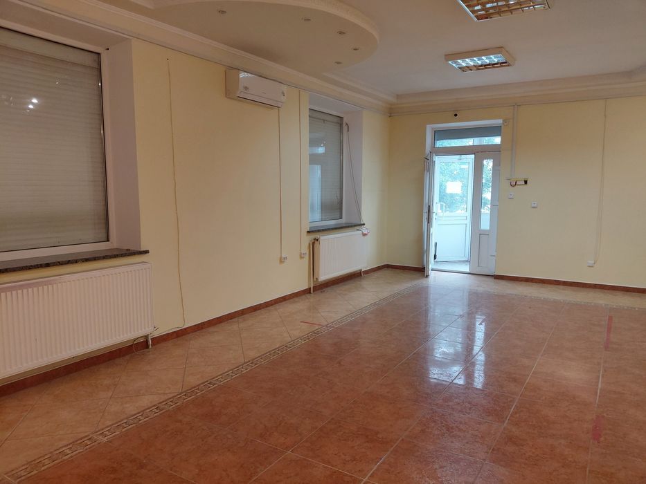 Продаж комерційного приміщення 167кв.м