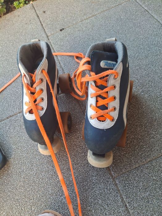 Vários artigos de hóquei em patins