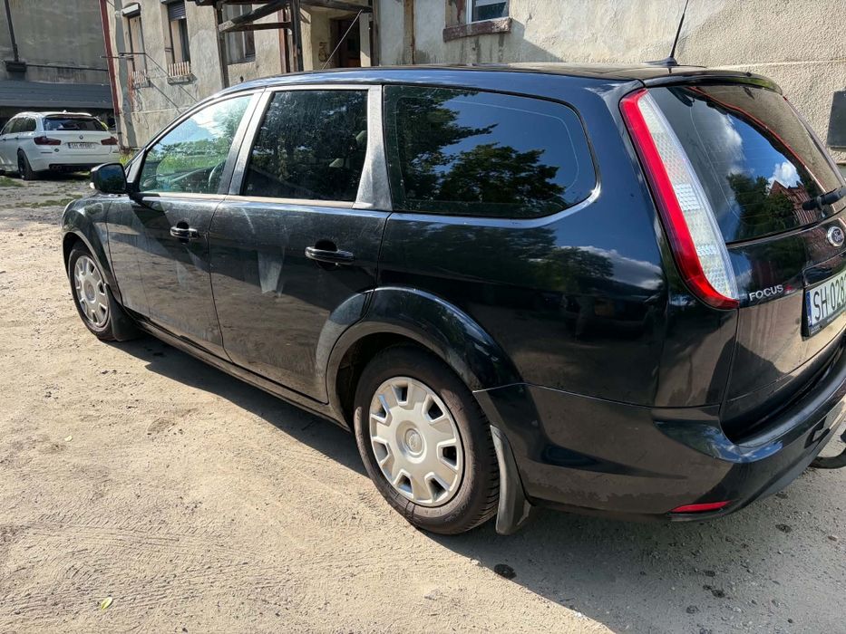 ..Ford focus 1.6..