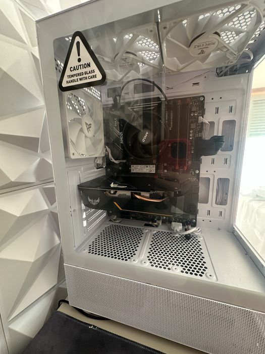 Pc ryzen 5 2600/ GTX 1650 Asus Tuf Gaming/ 16gb ddr4 3000mhz