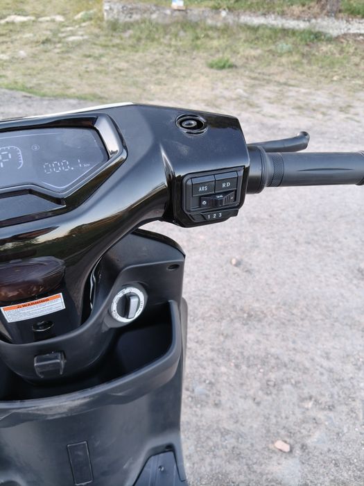 Електроскутер TAILIG T 70 2000W 36AH