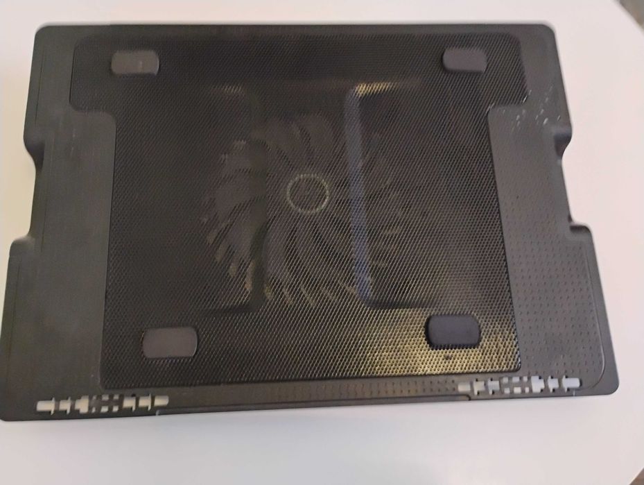 Podstawka chłodząca VAKOSS do laptopa 17 cali LF-1860AL Czarny