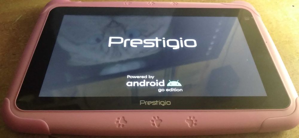планшет   ..Prestigio..