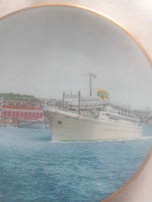 Pratos decorativos da coleção a idade de ouro dos transatlanticos