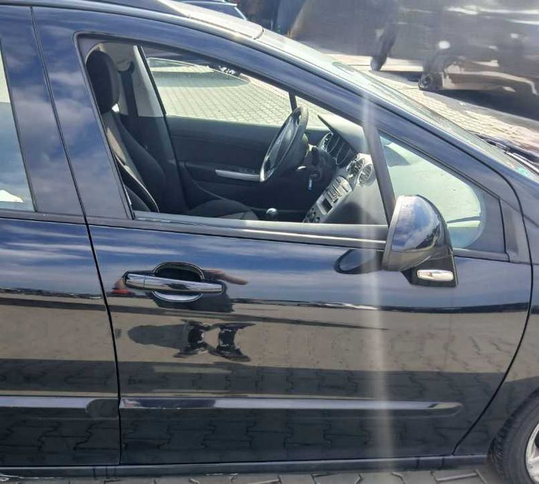 Двери правые левые передние задние Peugeot 308 T7 (2007-2013) Разборка