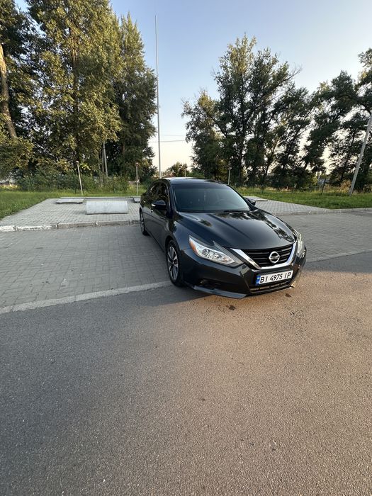Продам nissan altima