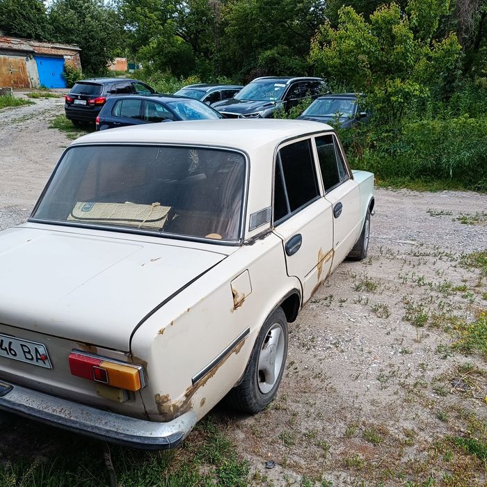 Автомоіль Ваз 21013