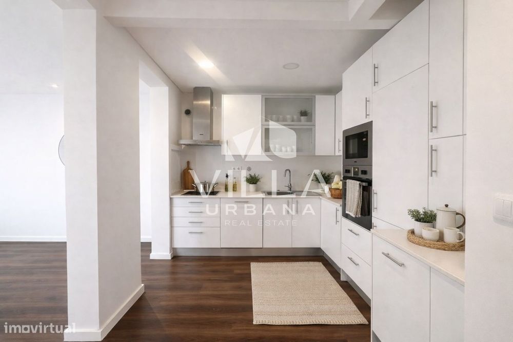 Apartamento T2 c/ Espaço Exterior localizado no Centro de Almada