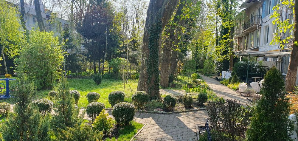 Продам коттедж   у моря ЛД