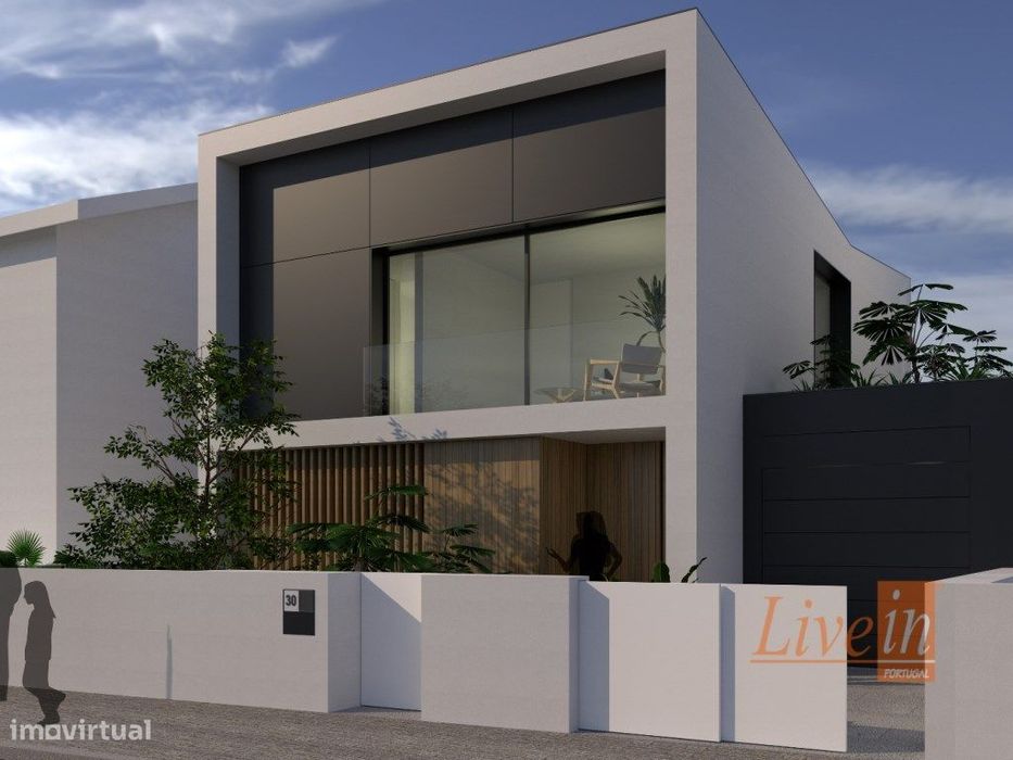 Excelente Moradia T9 em Loures