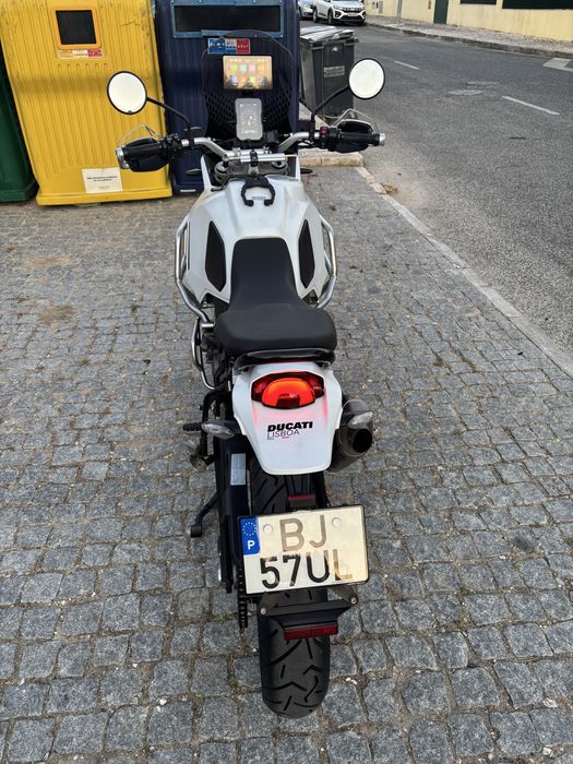Ducati Desert X Full Akrapovic