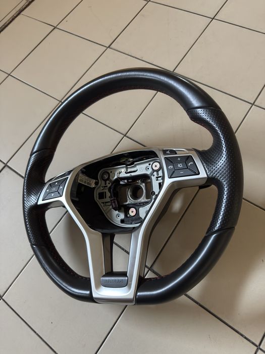 Volante Mercedes AMG
