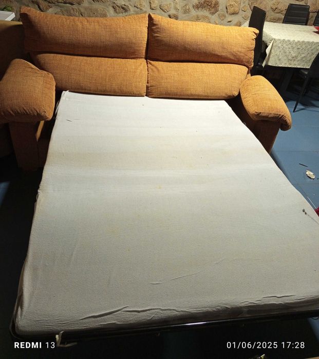 Sofá cama bom estado