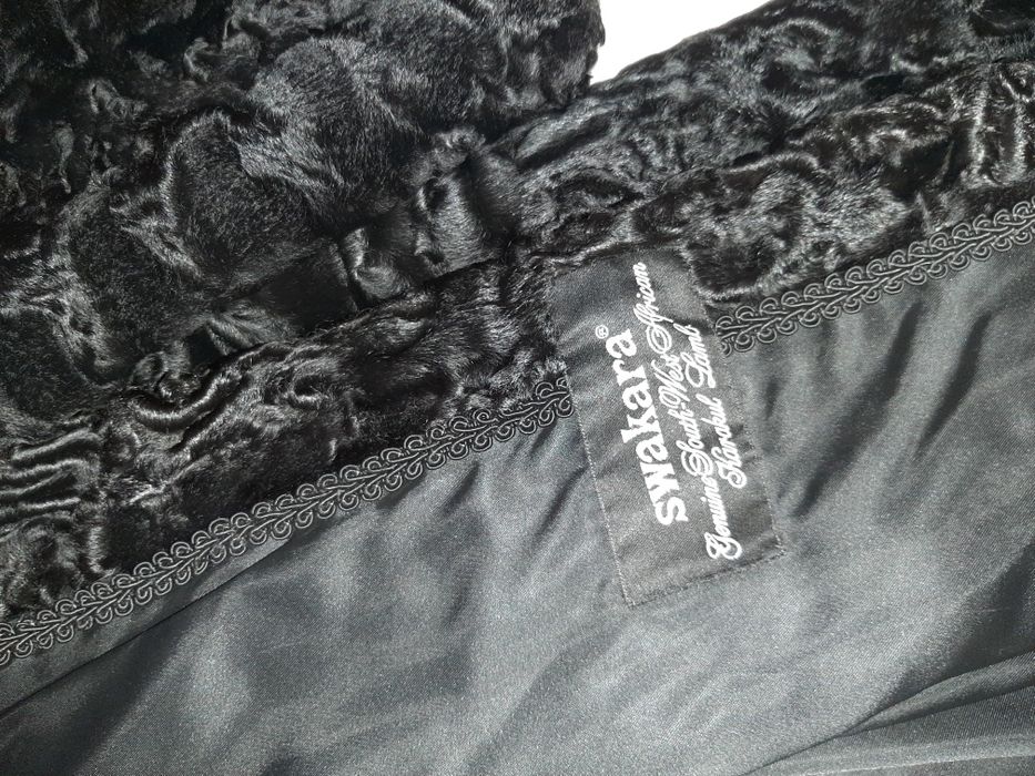 Futro czarne,  karakuły, swakara