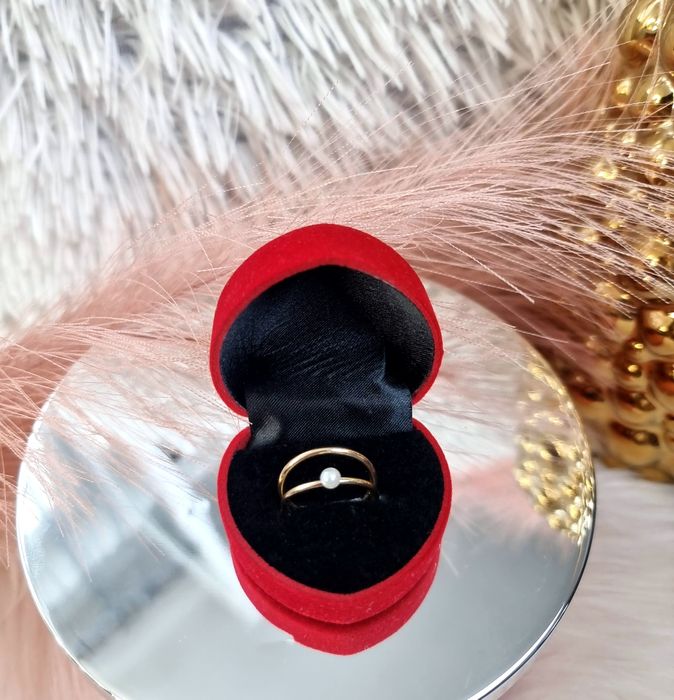 Zestaw dwóch pierścionków damskich perełka złote 14