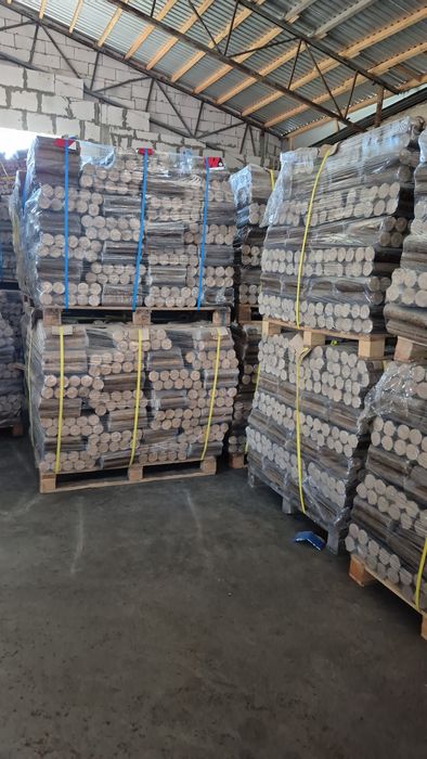 Брикети нестро дубові