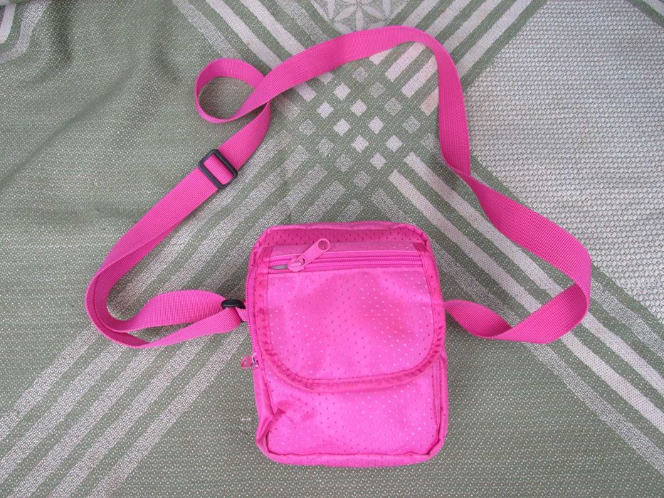 Сумка для девочки через плечо