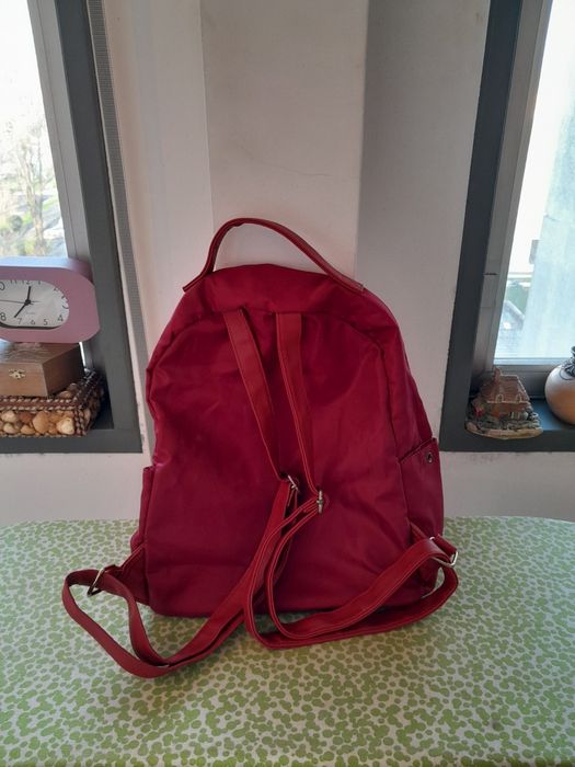 Vendo Mochila de Senhora PRIMARK muito bonita como nova