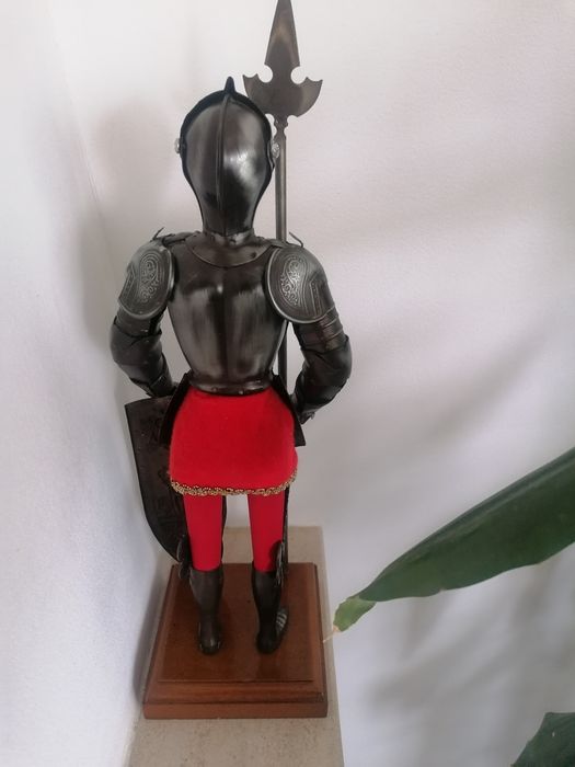 Guerreiro medieval espanhol com 0.42 cm  em metal, madeira e tecido...