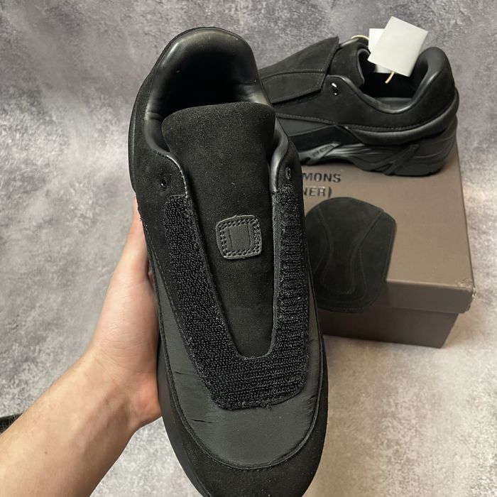 В НАЯВНОСТІ Adidas x Raf Simons Antei runner