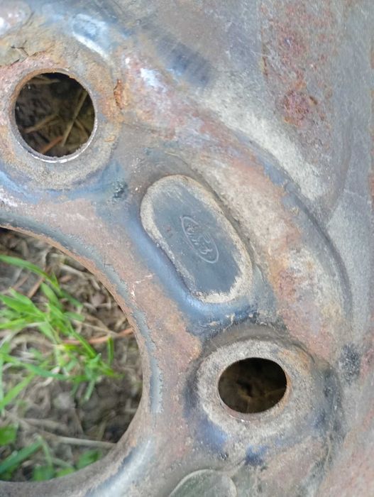 Koła zimowe FORD 205/55/16 5x108
