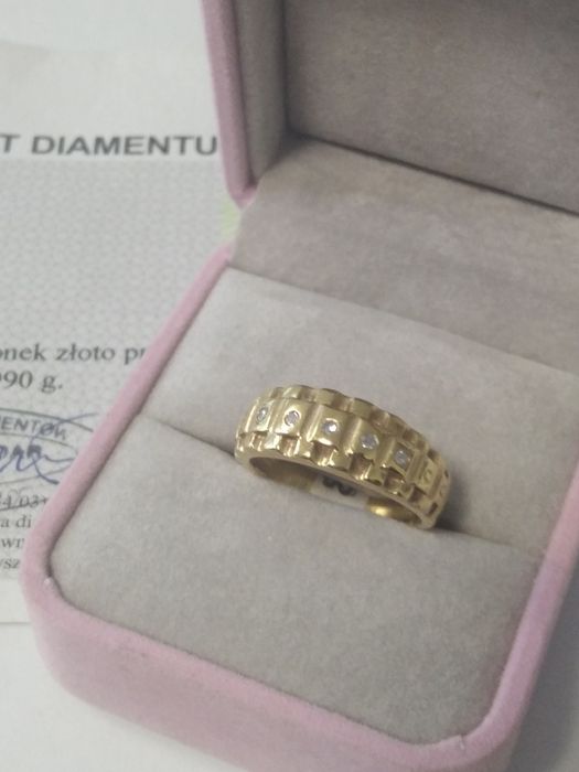 Złoty pierścionek z diamentami złoto 333 rozm. 16
