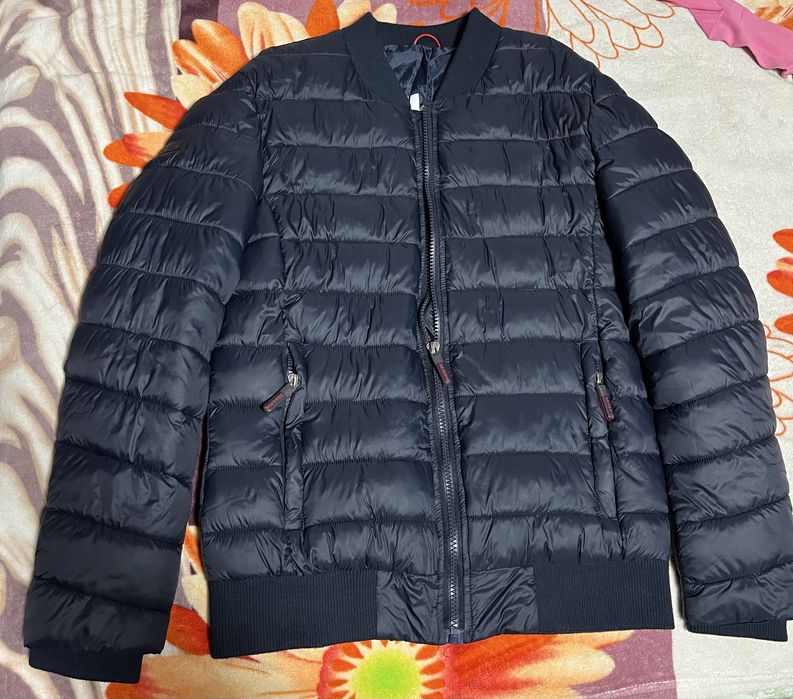 Чоловіча куртка розмір  L