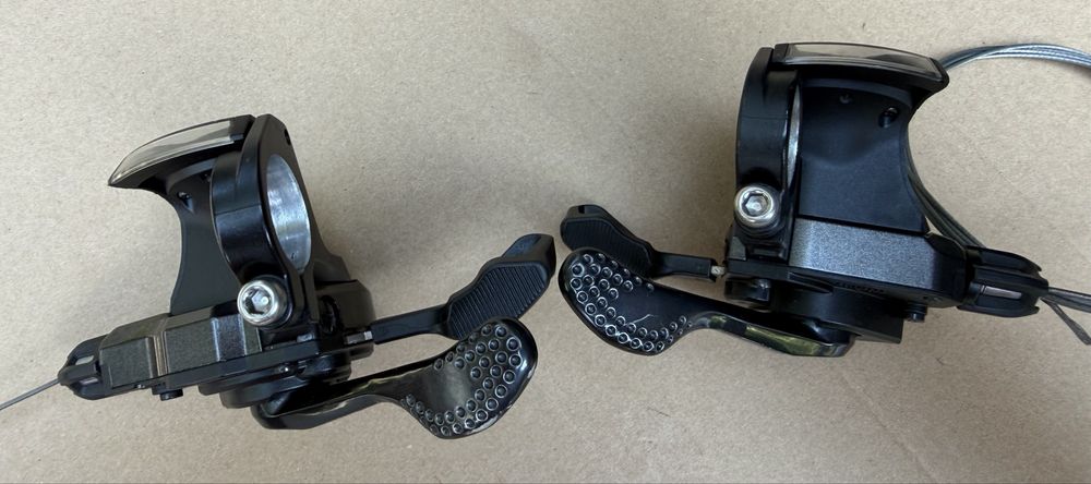 Manetki Shimano XT SL-M8000 3x11s