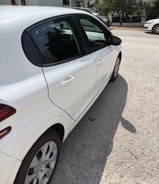 PEUGEOT 208 1.0vti ative