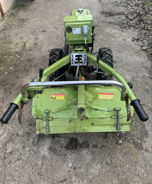 Продам мотоблок Зубр