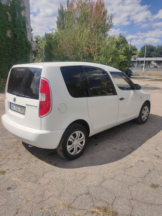 автомобиль Skoda