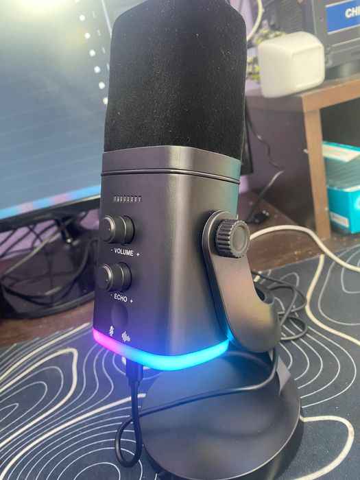 Мікрофон модель Fifine Ampligame AM8