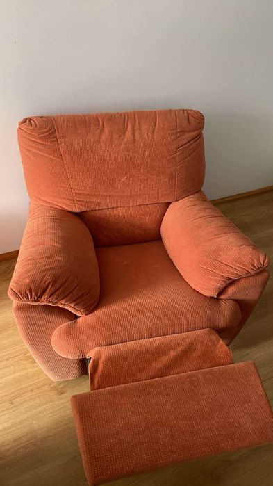 Zestaw wypoczynkowy KLER – sofa 3-osobowa + fotel z funkcją relaksu