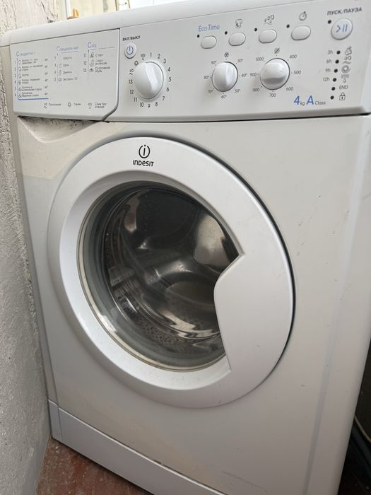 Пралка / пральна машина (INDESIT)